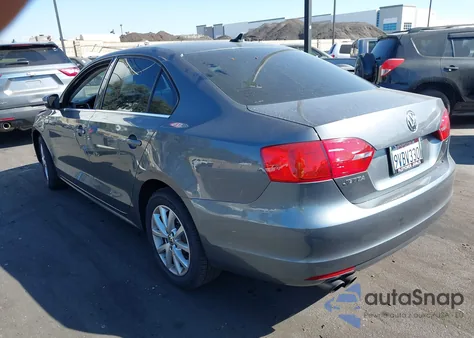 2014 Volkswagen Jetta 1.8T Se from USA, damaged, VIN 3VWD17AJ6EM261391